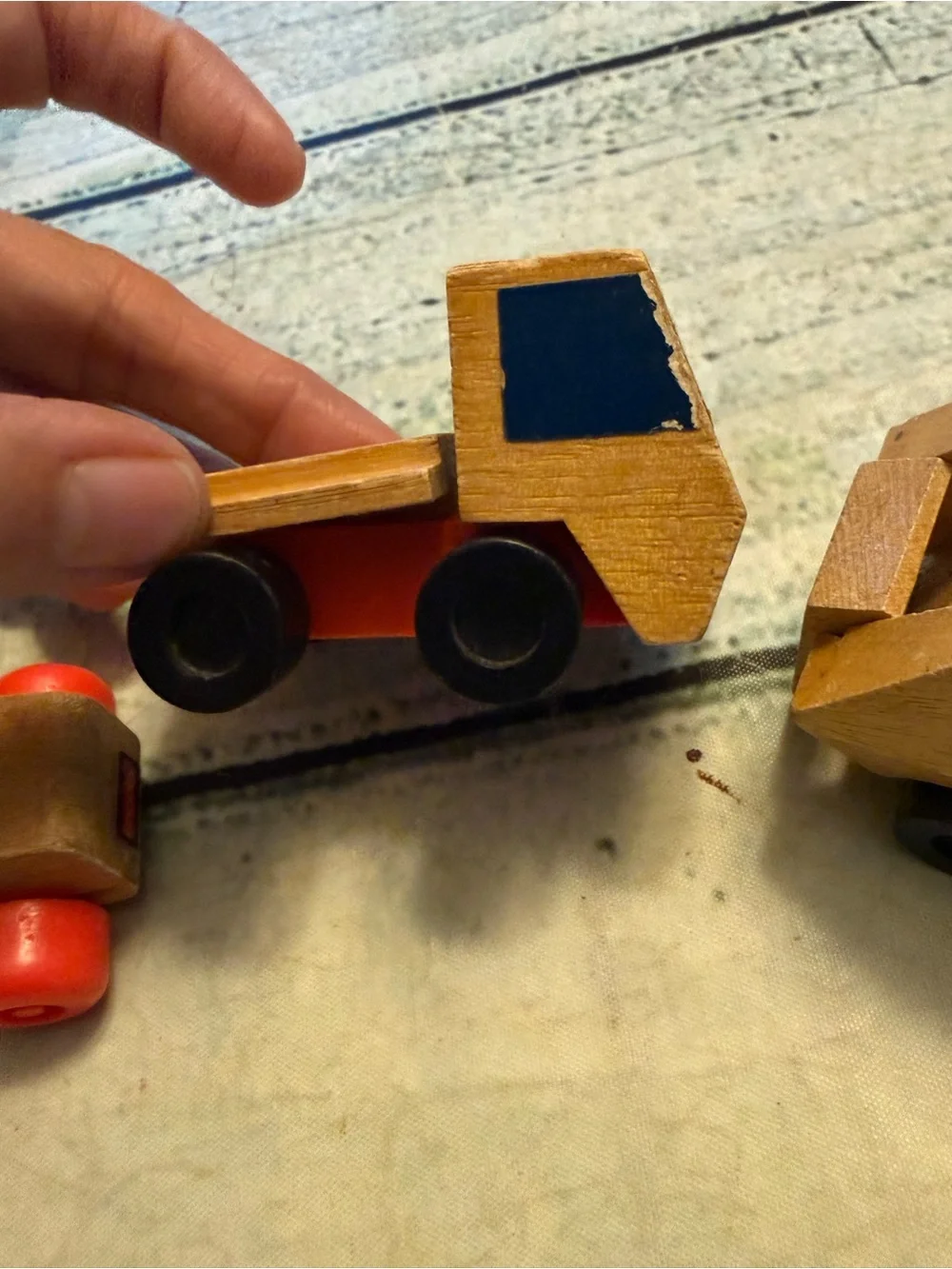 Vintage Snoopy's Fish Truck wooden toy 1971 Mattel Putt-Putt wooden cars